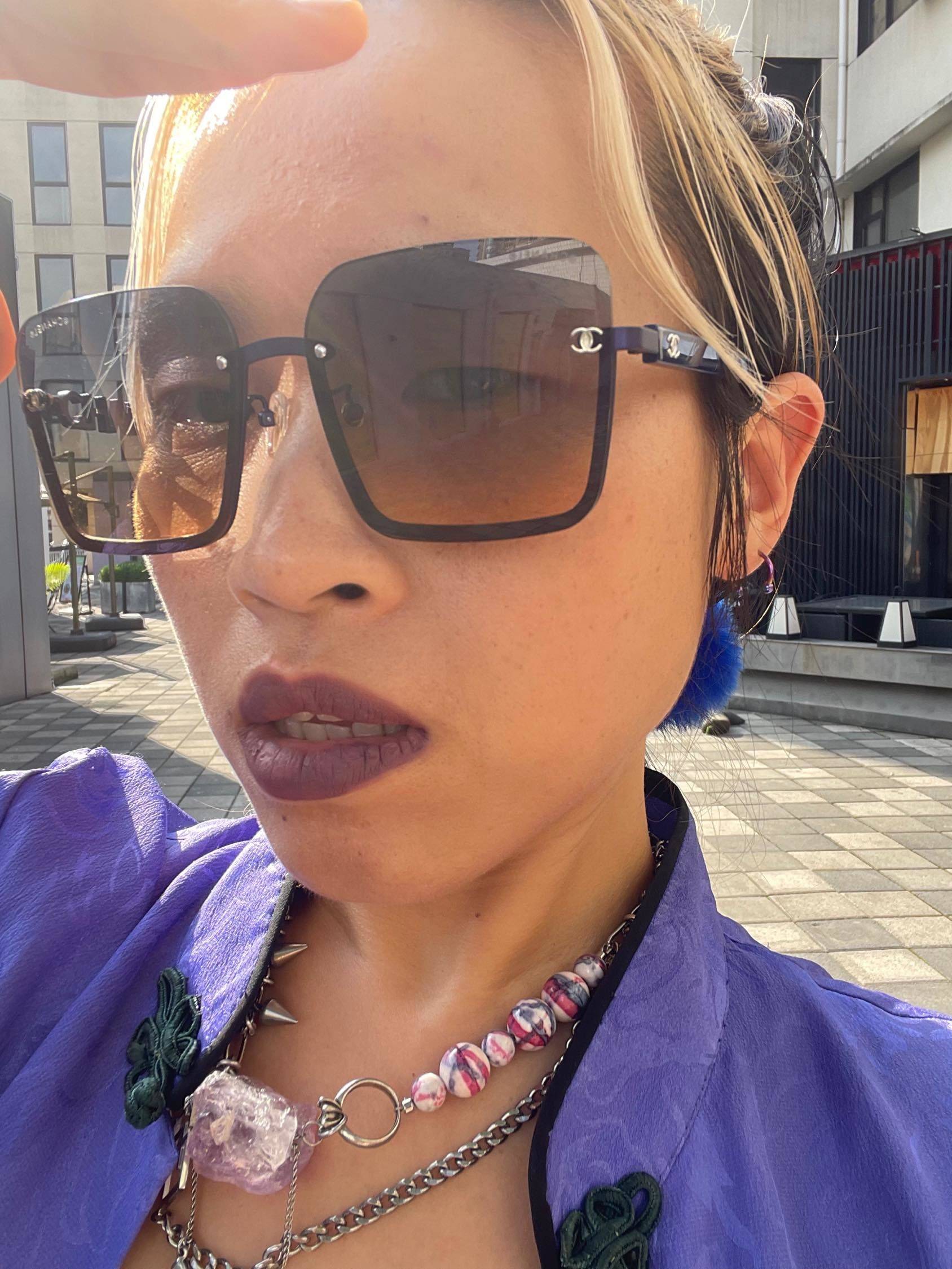 香奈儿 墨镜 茶色撞深咖 美到爆！ 只怪_1