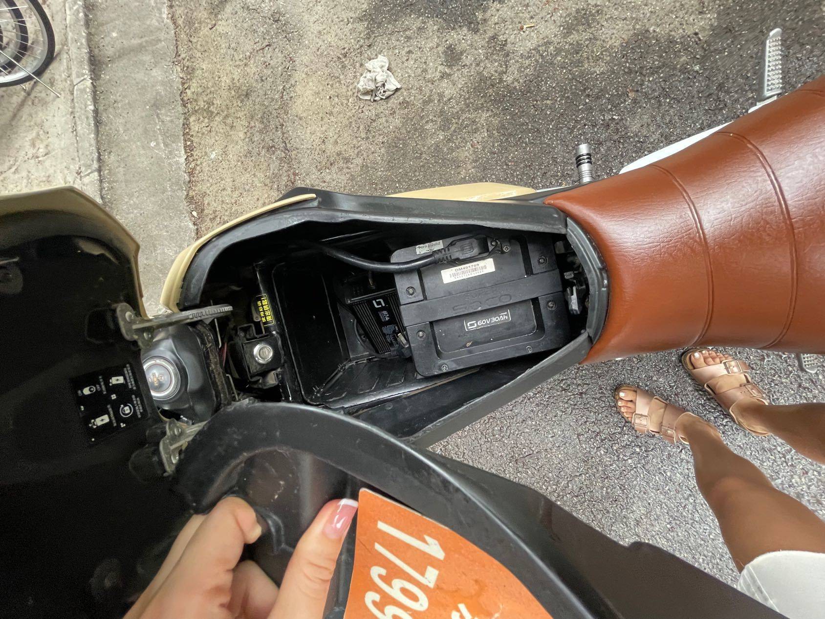 soco电动摩托，要搬家去美国了 ，11200入的 ，3200出_4