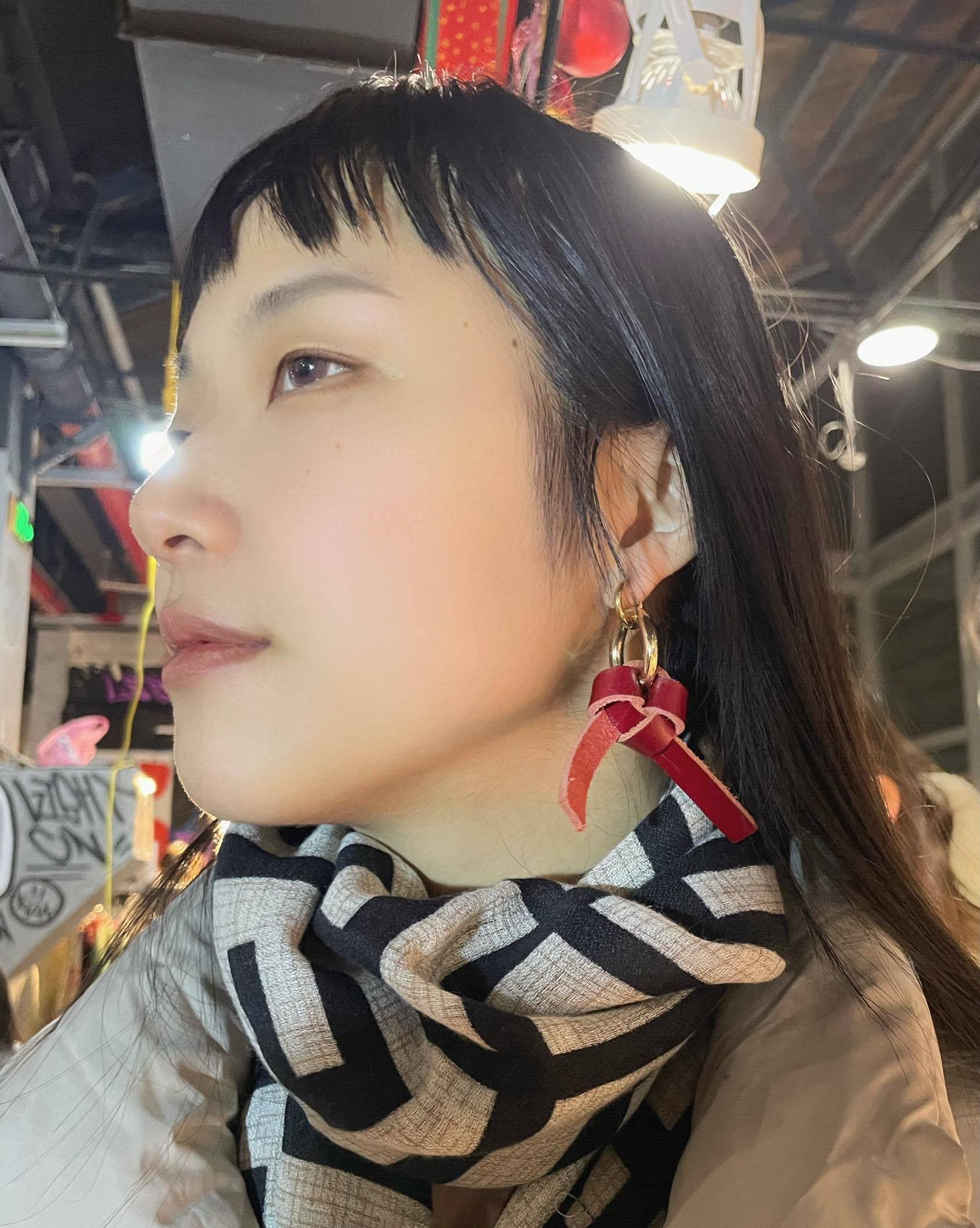 回收皮料制作的耳环配饰_3