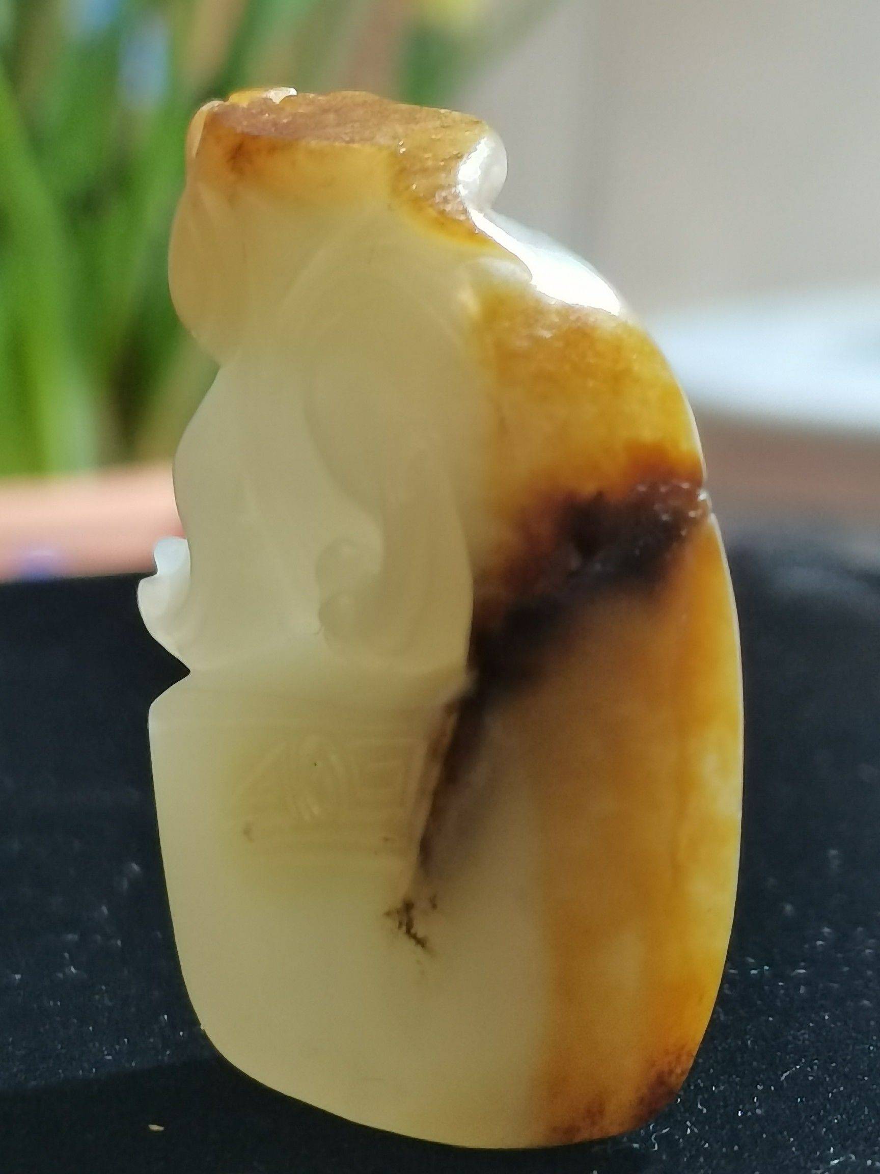 新疆和田玉籽料吊坠_2