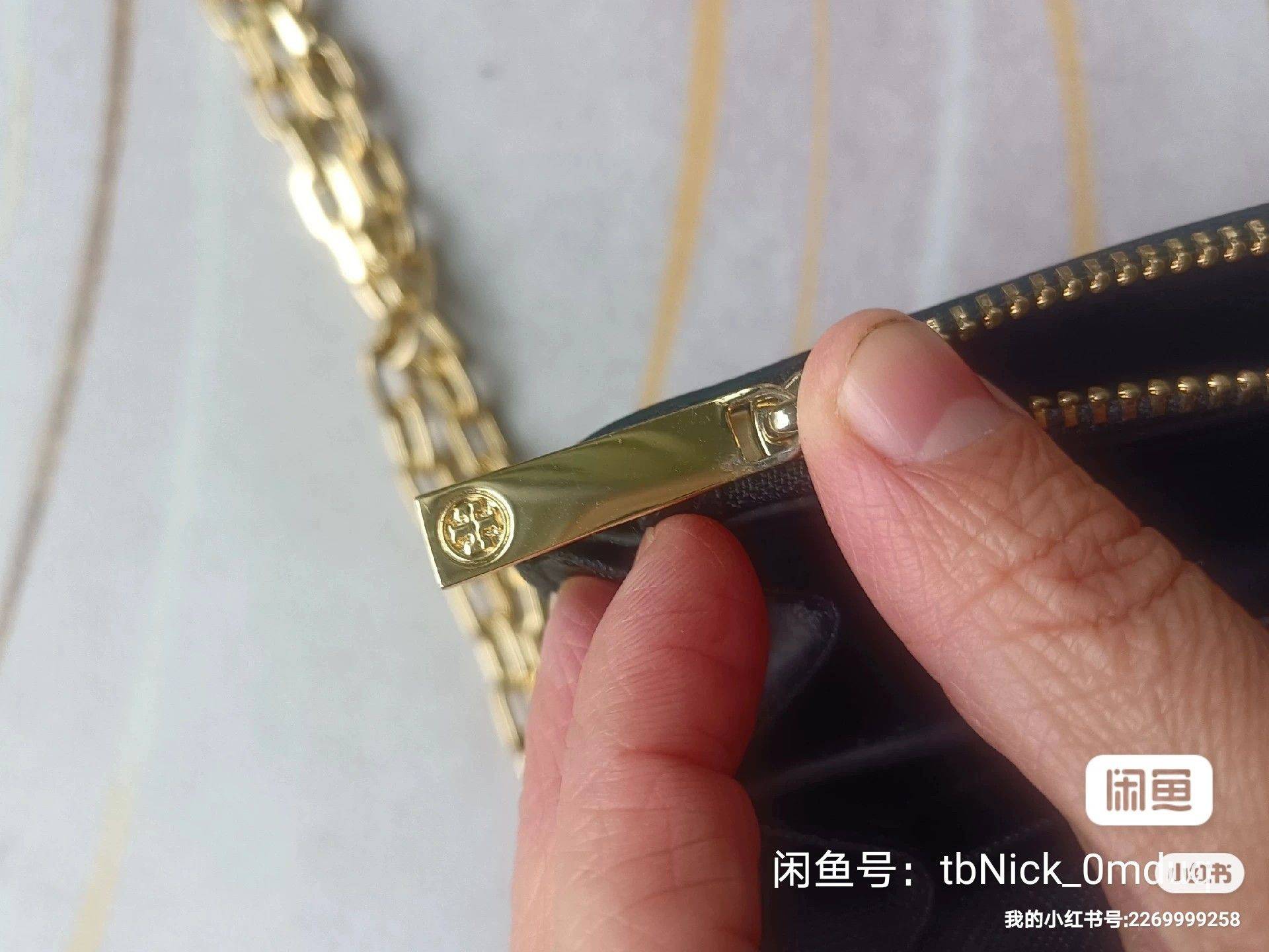 Tory Burch汤丽柏琦高端牛皮黄铜拉链条单肩斜挎包_1