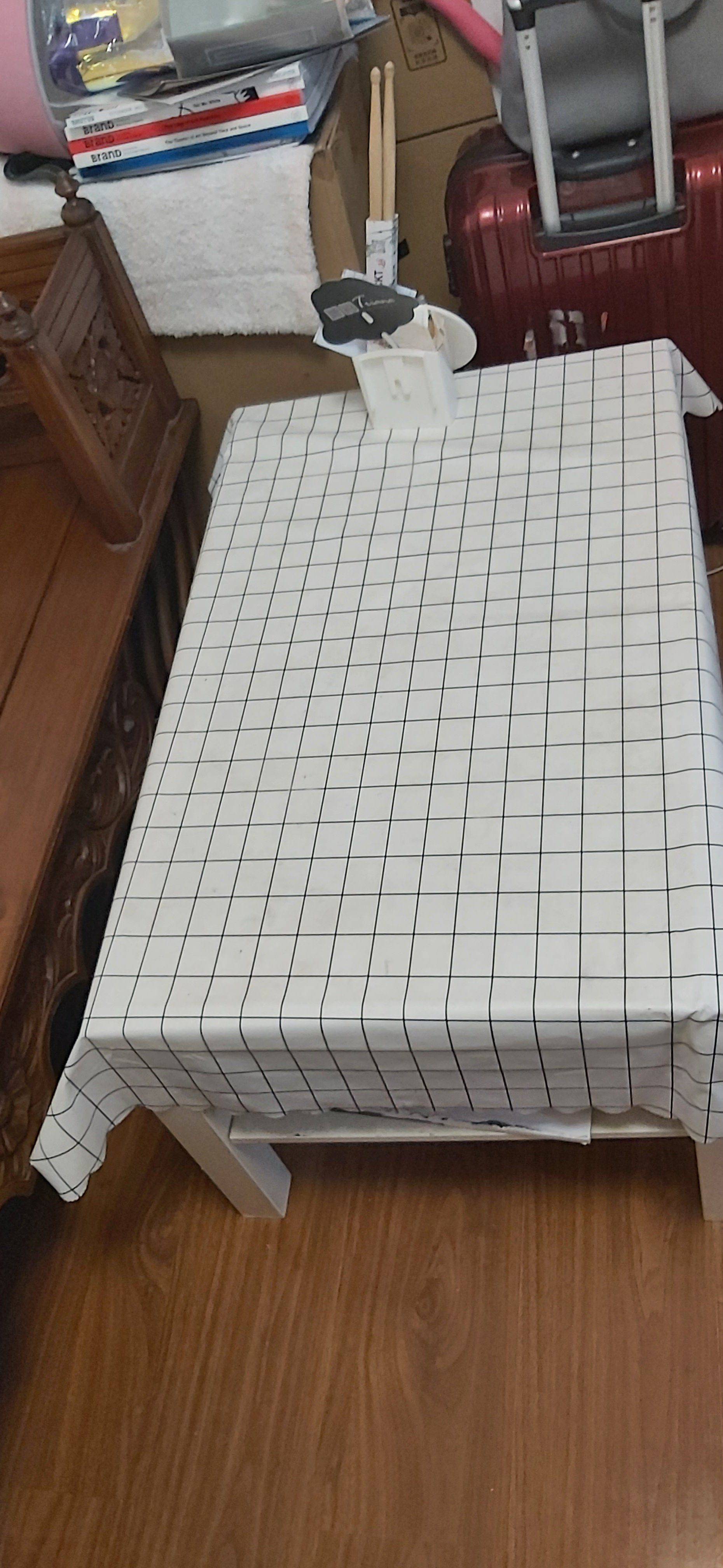 宜家茶几，小桌子9成新。_1