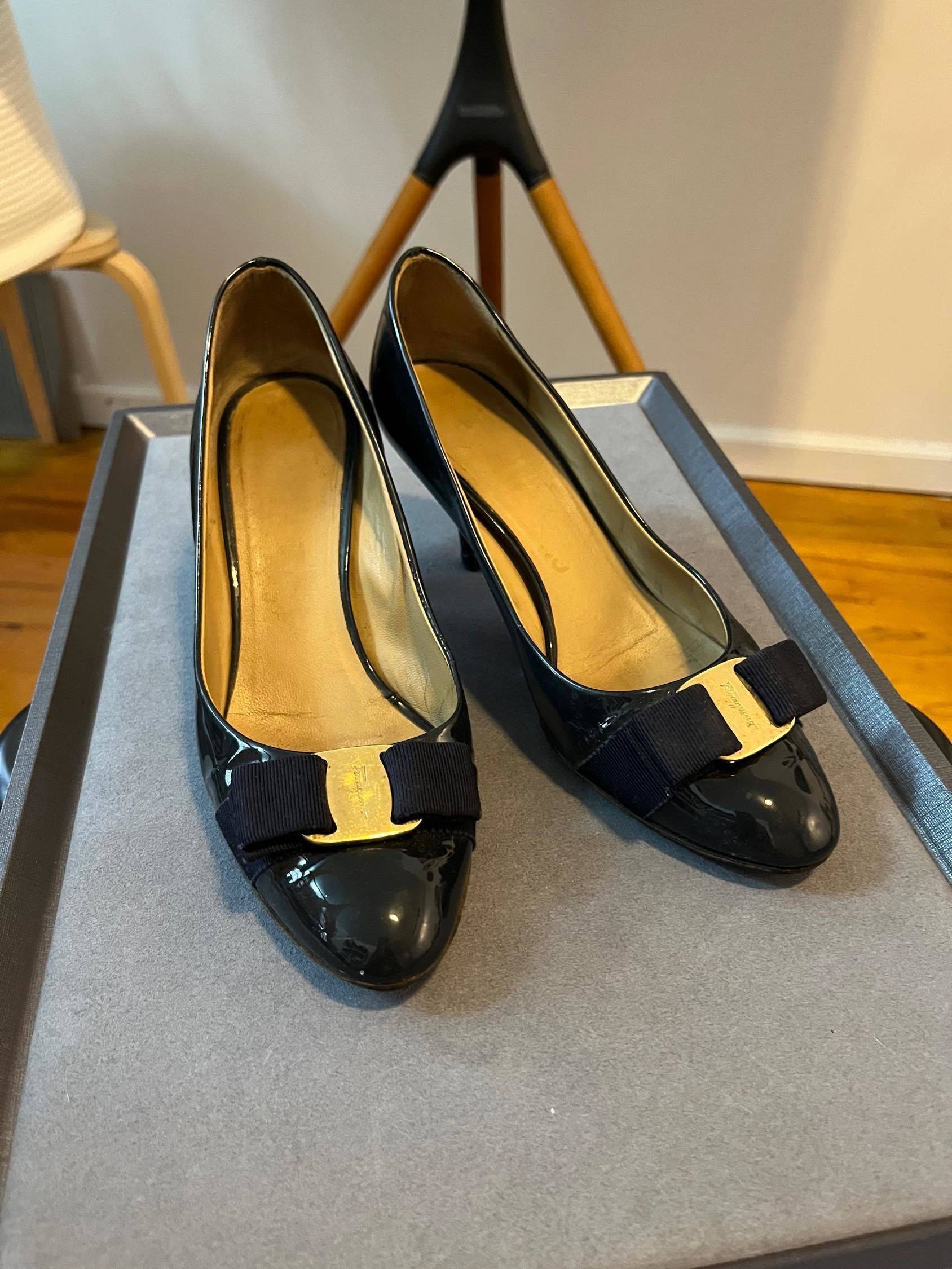 Ferragamo  Carla Patent Pumps 👠 _1