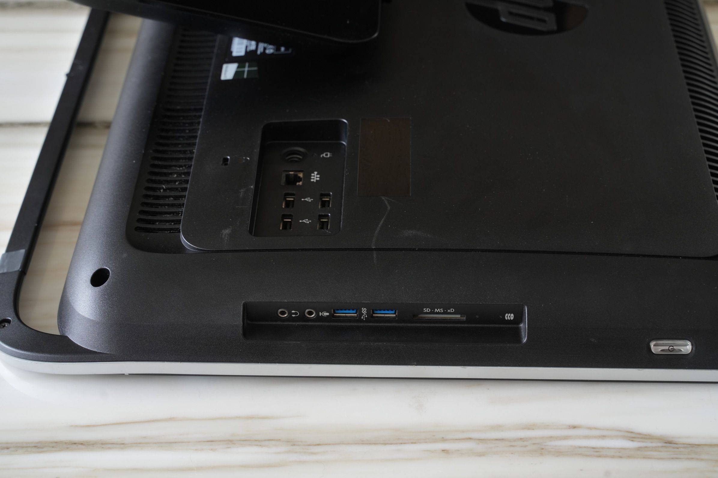 HP惠Pavilion All in O_4