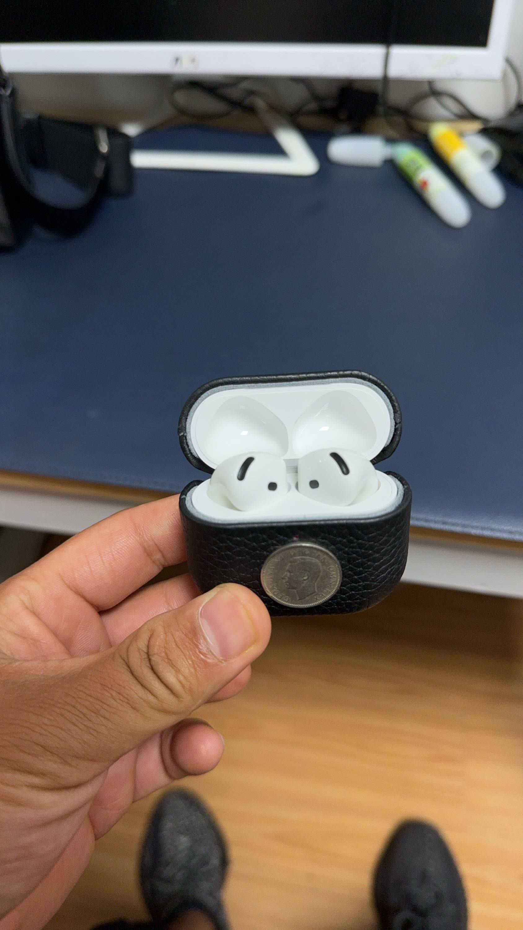 苹果耳机4代 降噪版 在弘阳广场 万象汇