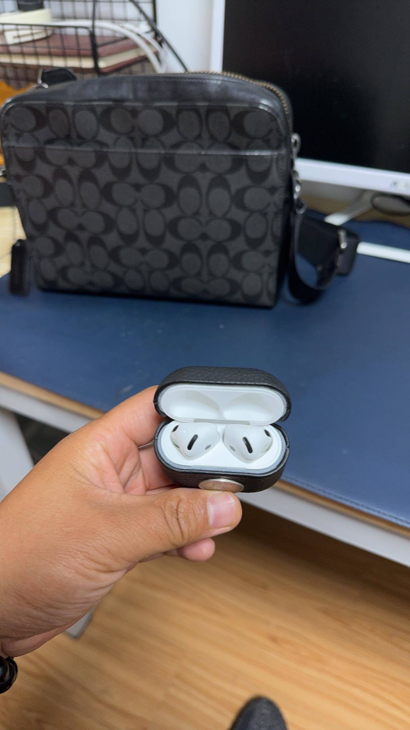 苹果耳机4代 降噪版 在弘阳广场 万象汇_1