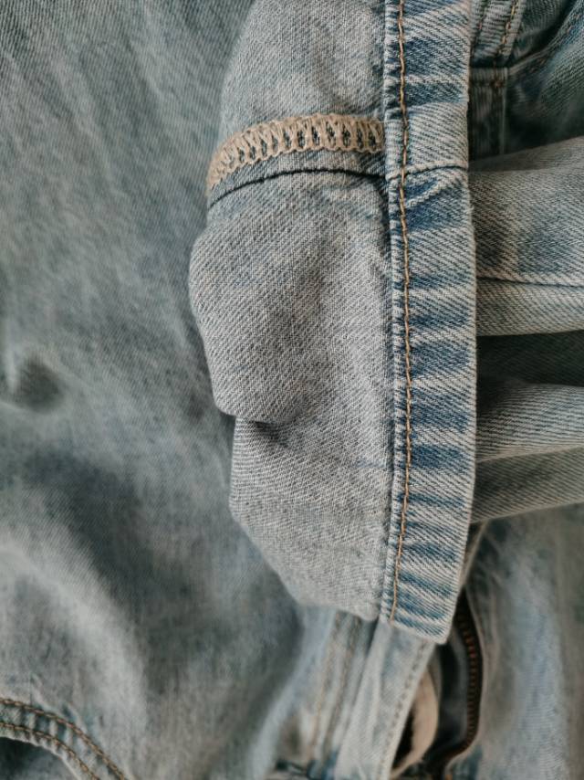 Women's jeans