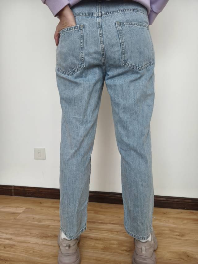 Women's jeans