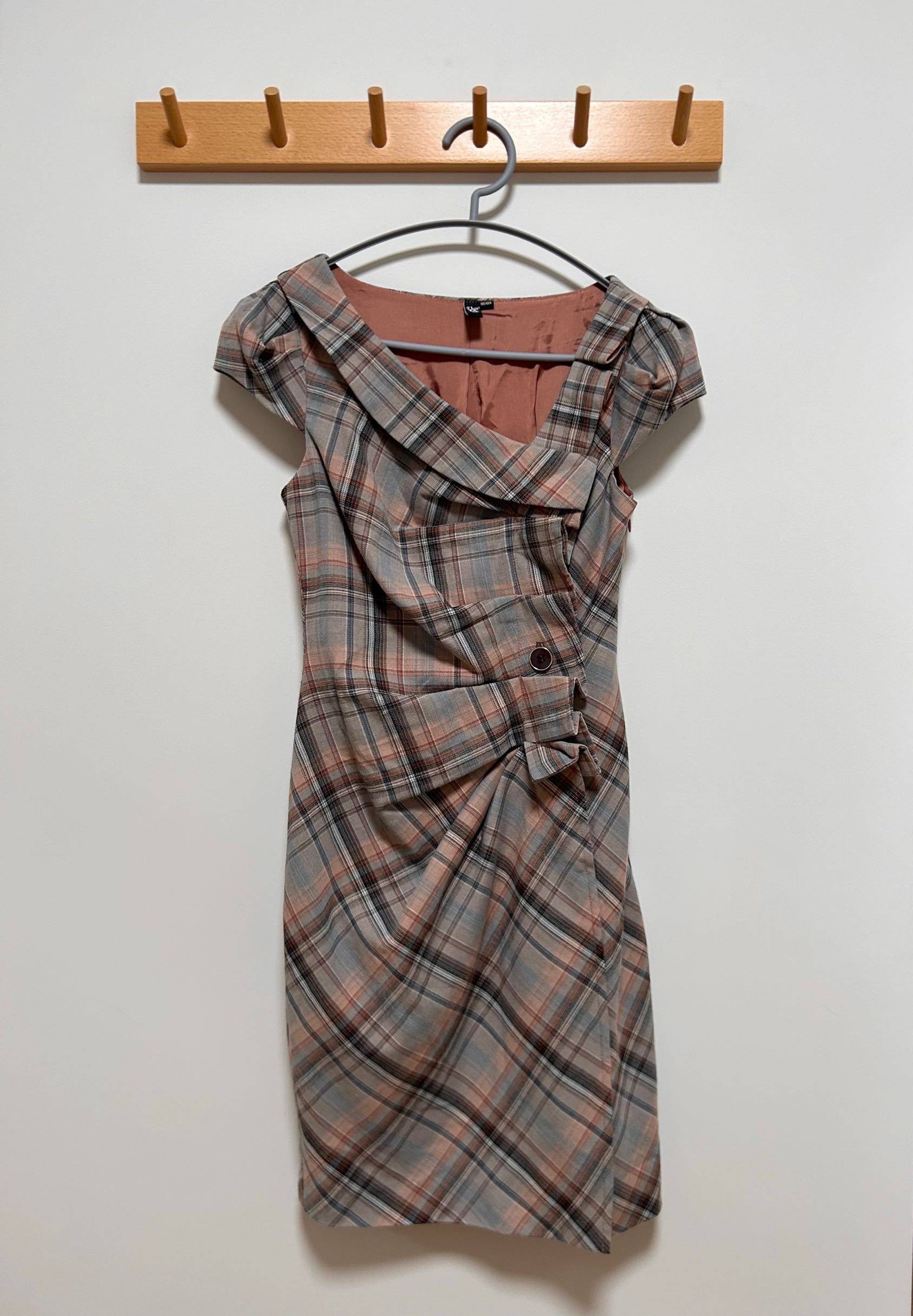 Vero Moda 粉色格子短袖修身连衣