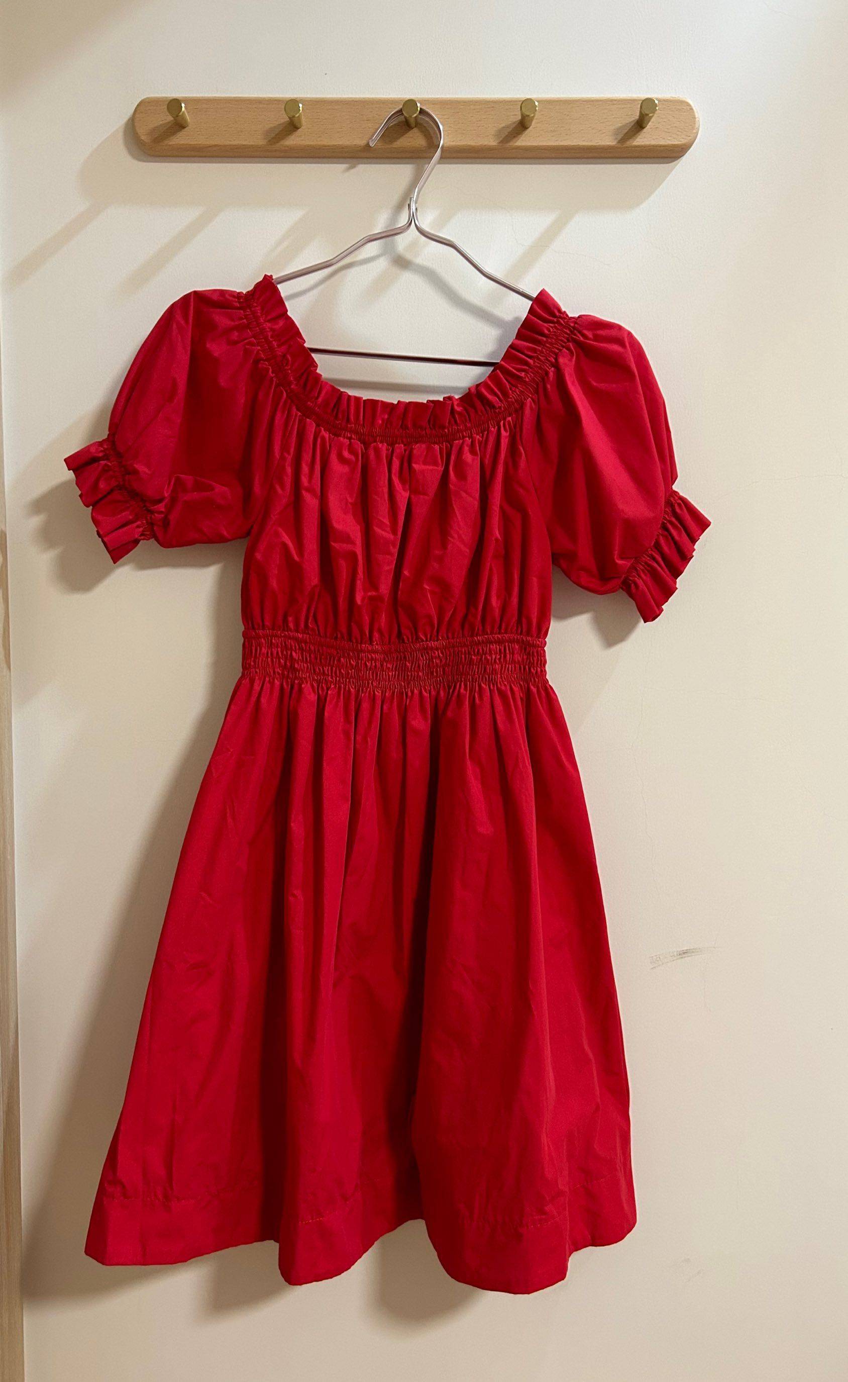 法式复古红一字肩收腰连衣裙