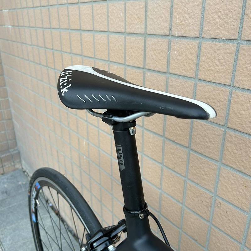 Carbon fiber road bi_4
