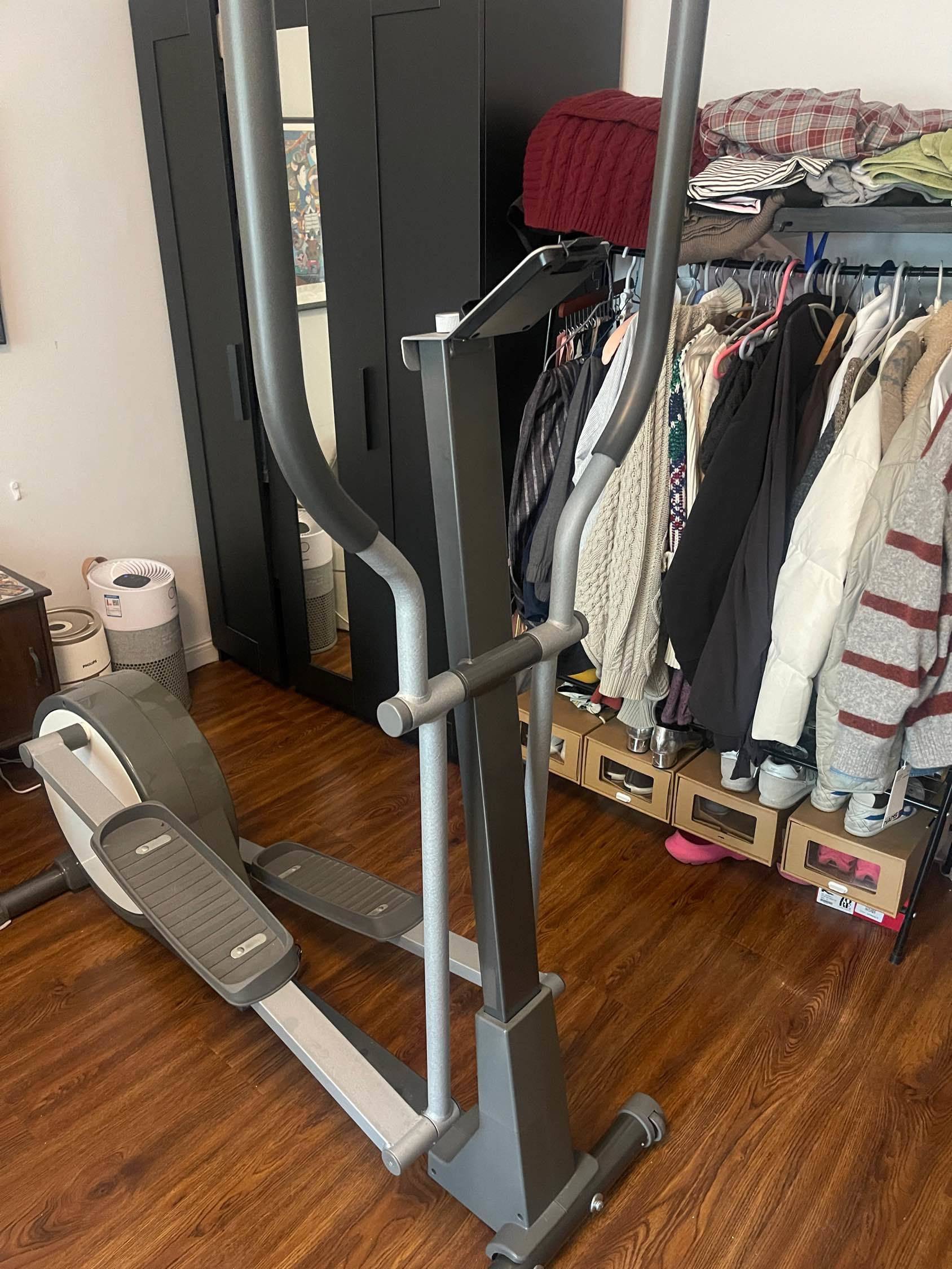 二手转卖，朋友送的椭圆仪，大概1.8m高