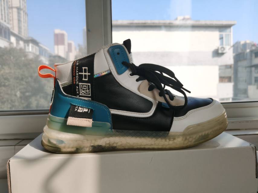 Sneakers_1
