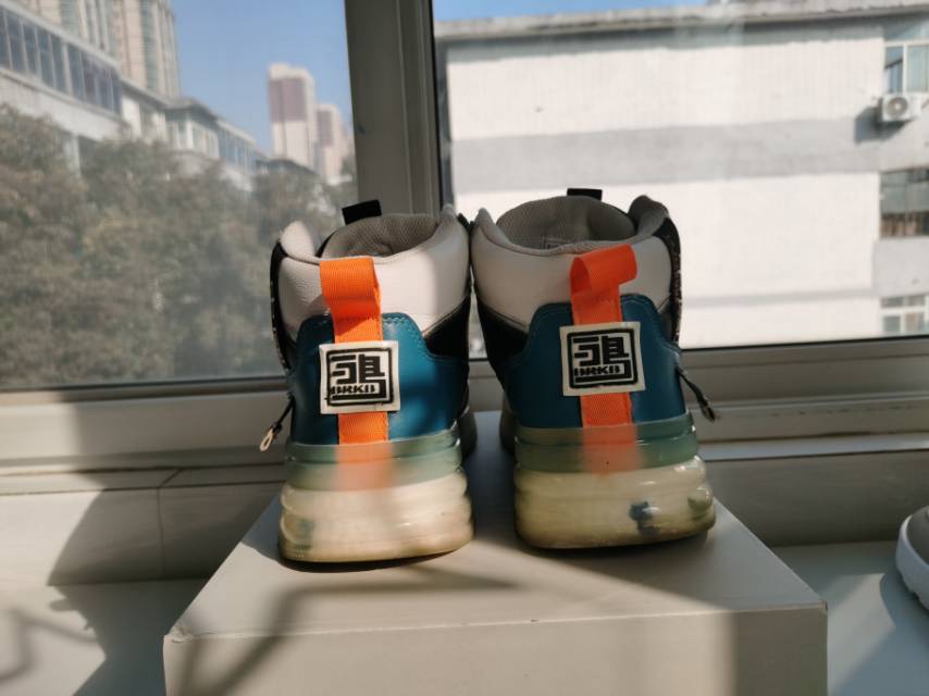 Sneakers_4