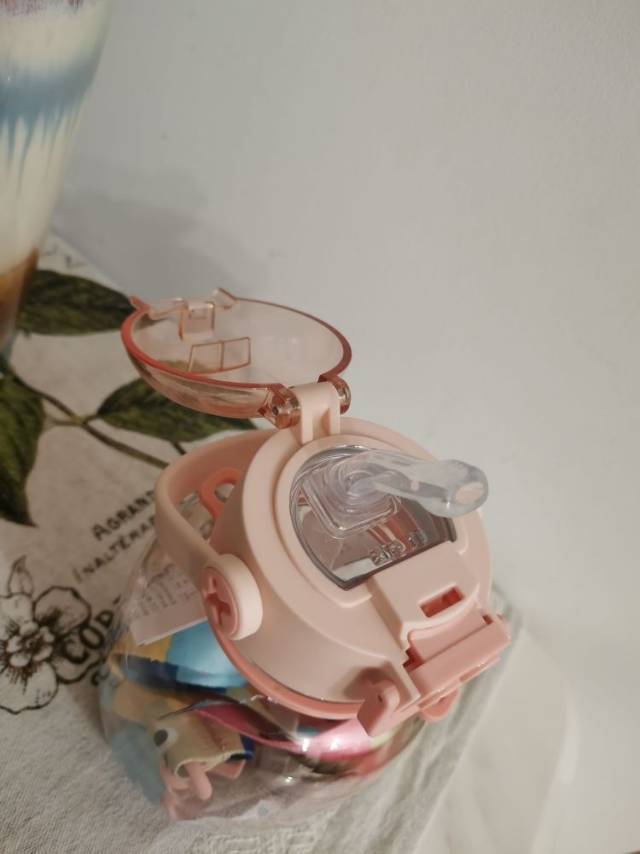 Water bottle _2