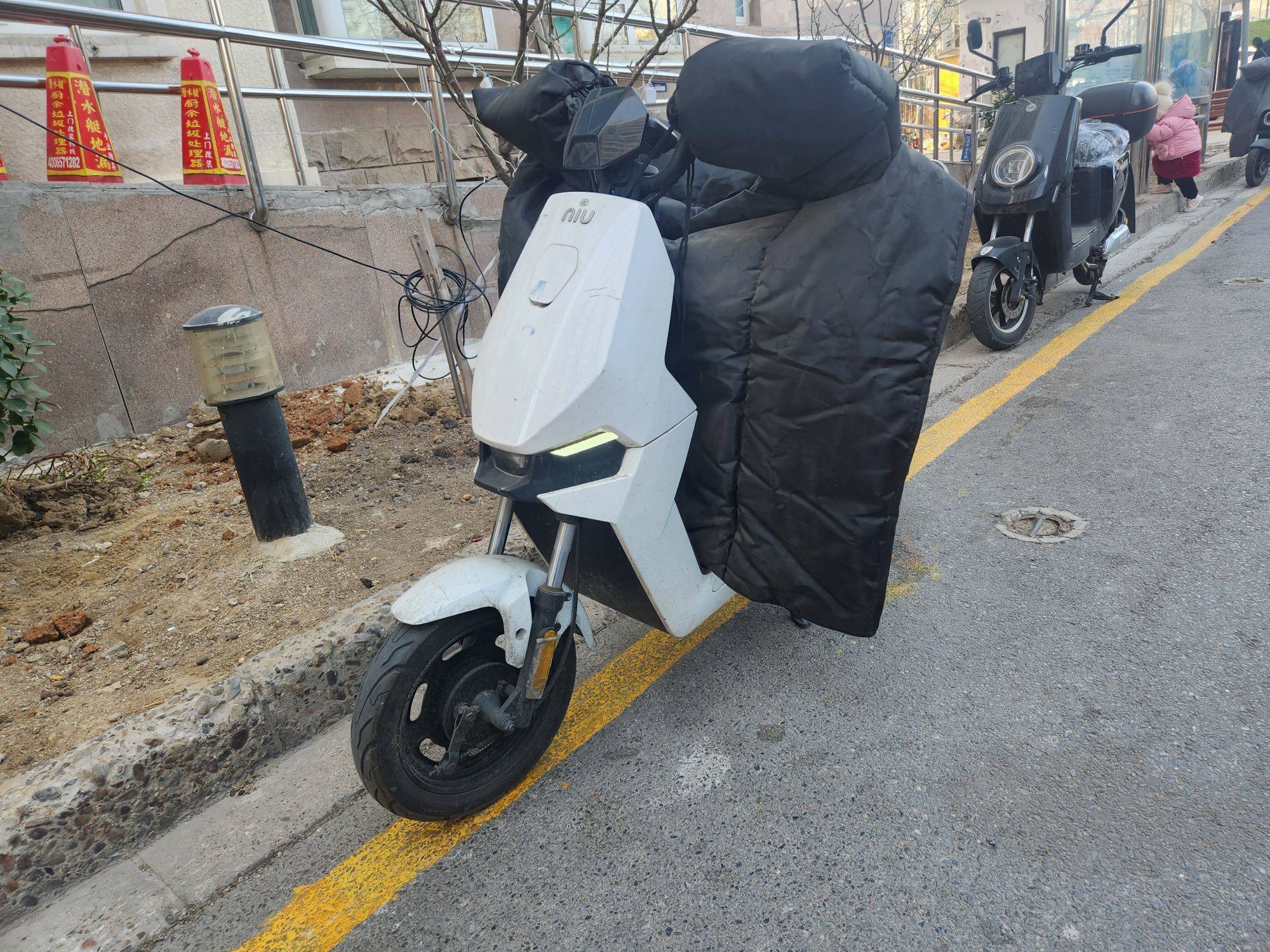 个人一手小牛f100，1年半，4000公_4