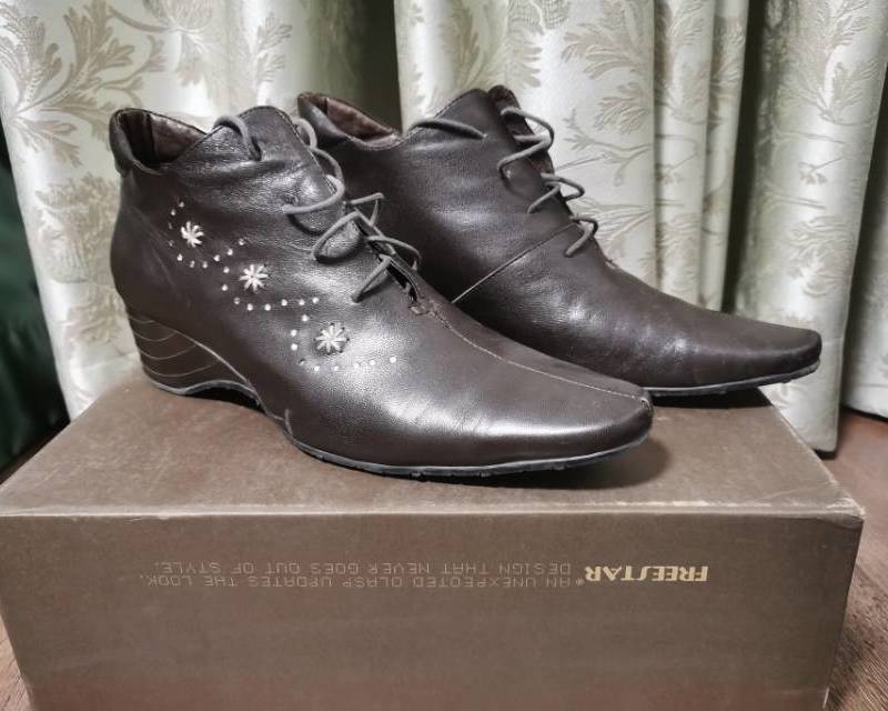 Women's boots/38