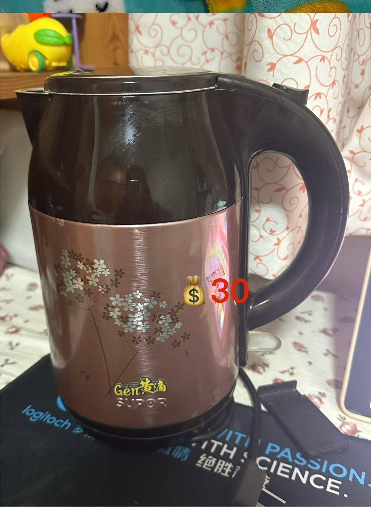 【苏泊尔电热水壶，1.5L容量，功能完好