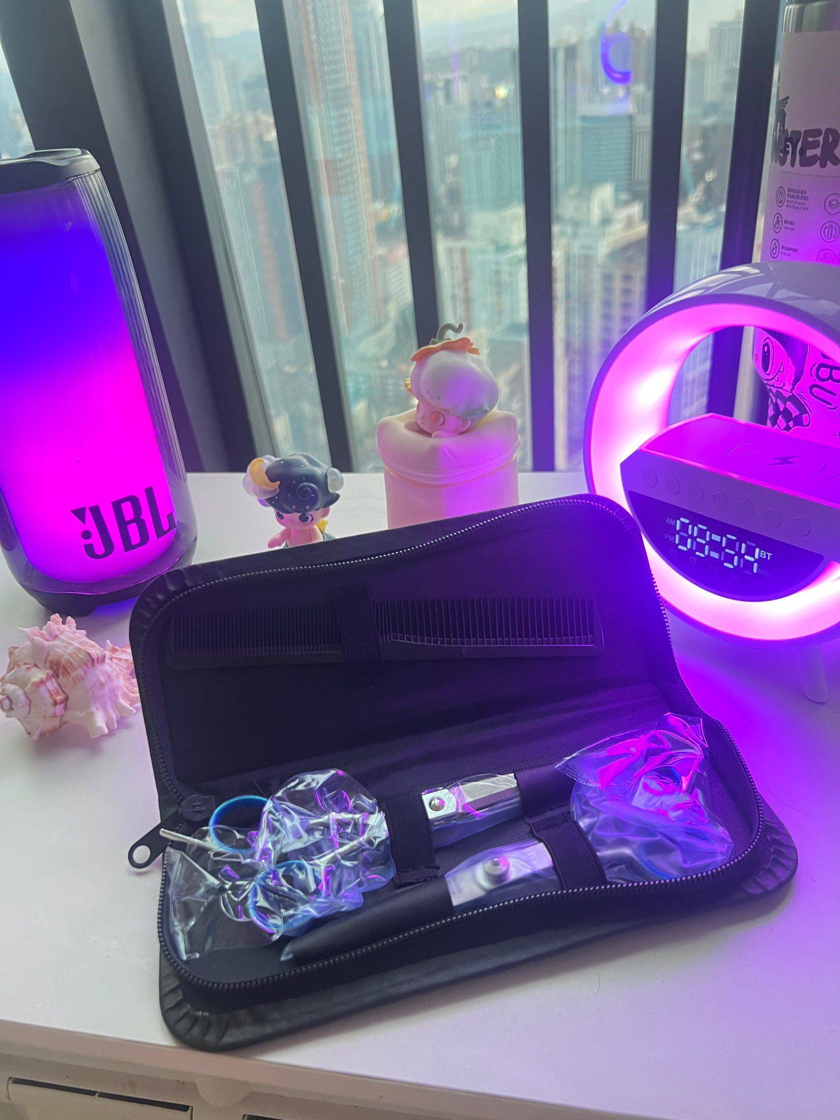 全新理发剪刀套装，带收纳包！